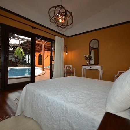 Villa Spa Las Tinajas Triquivijate Bagian luar foto